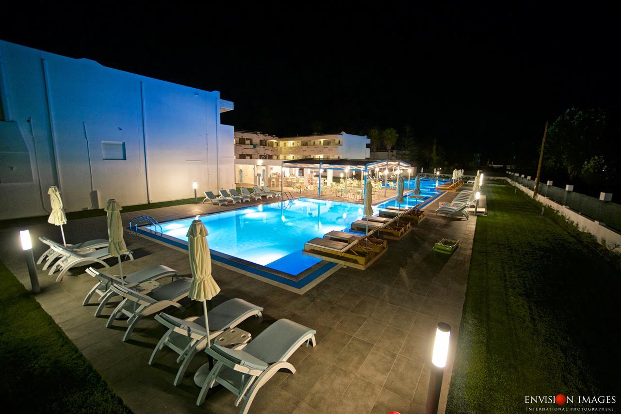 Frosini Hotel Lambi  ภายนอก รูปภาพ